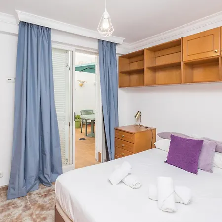 Holiday home 3br Spacious Patio 2 Min To - Parking *
